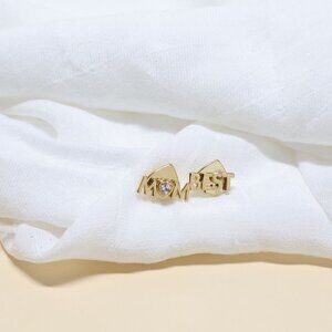 Kate Spade Love you, mom BEST MOM Gold stud earrings 🎉